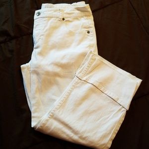 White denim Capris
